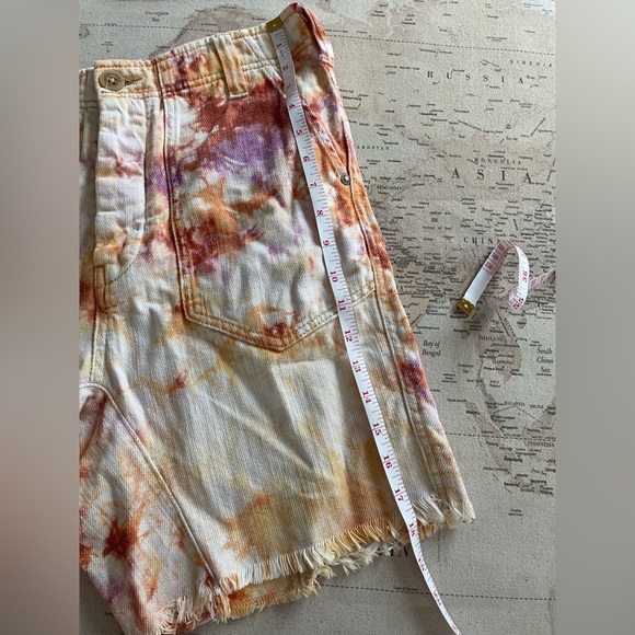 We The Free She's A Legend Harem Shorts | Free People Tie Dye Shorts - Picture 8 of 11